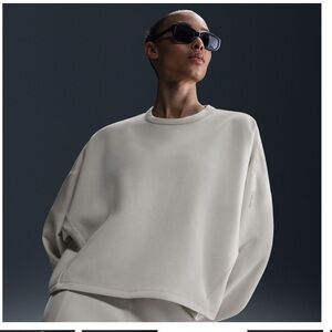 Women’s Nike 24.7 ImpossiblySoft Set